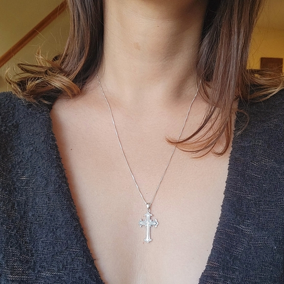 New Solid 925 Sterling Silver Ornate Cross Necklace - Picture 14 of 16
